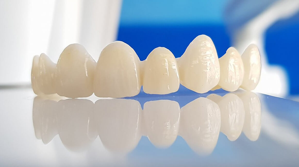 ZIRCONIUM PORCELAIN CROWNS PRICE AND MATERIAL USED IN TURKEY